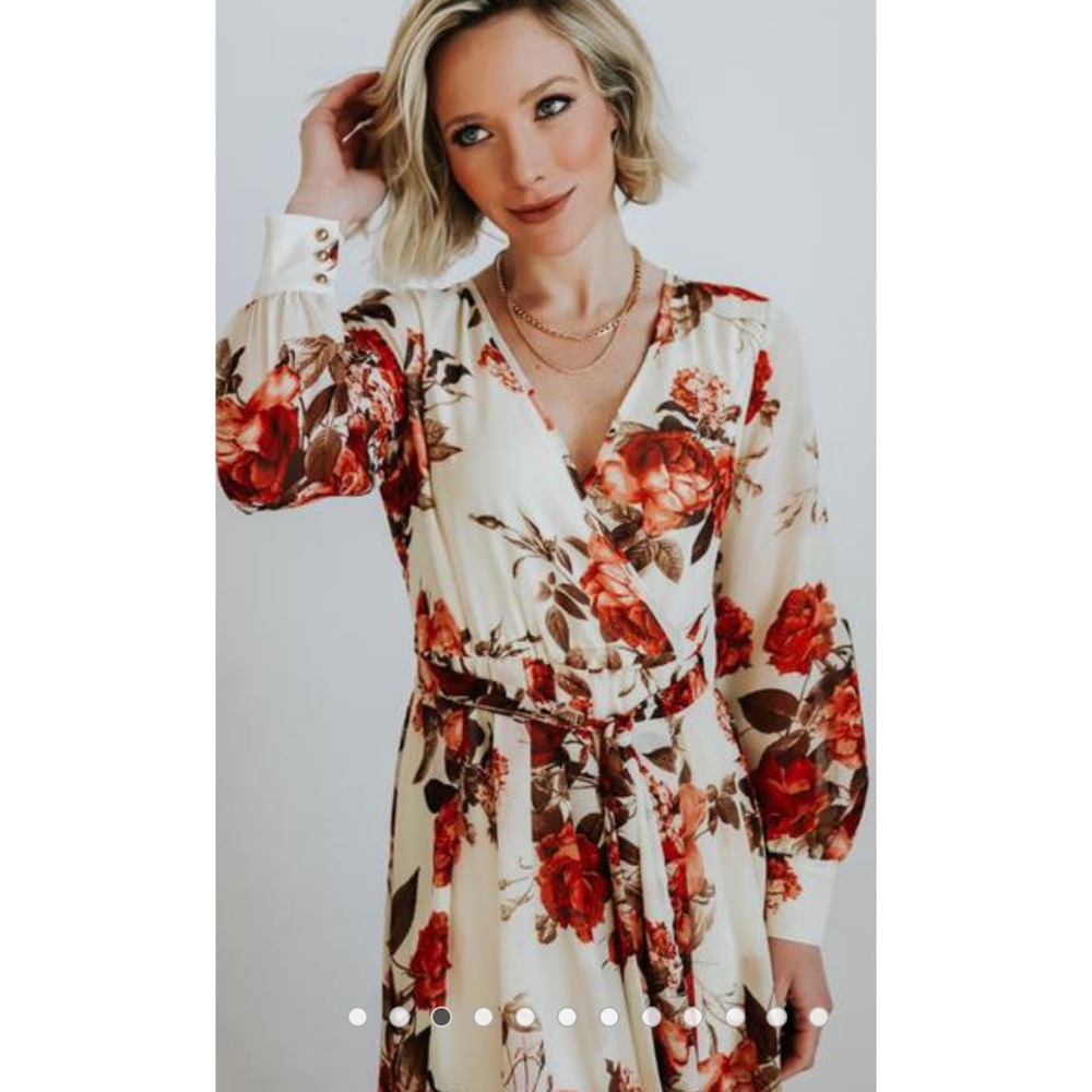 GORGEOUS floral maxi dress